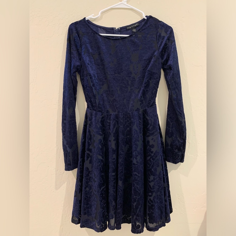 Formal velvet long sleeve dress with mesh top